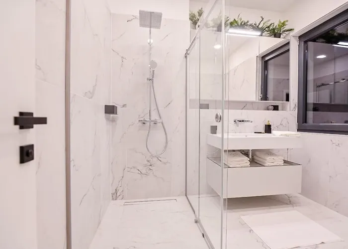 Luxury Ante With Pool Villa